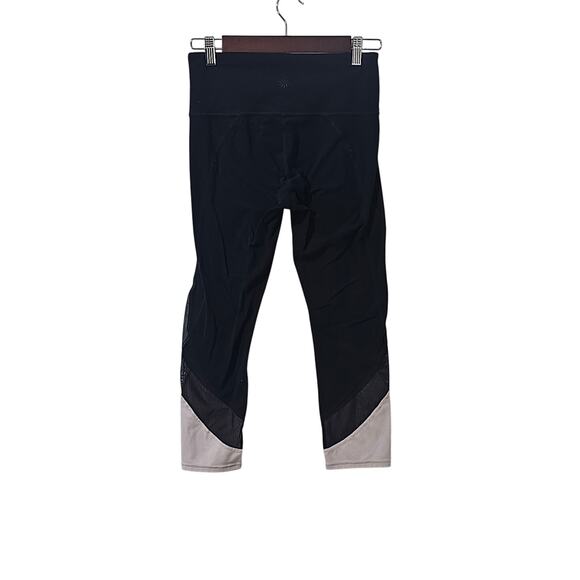 Athleta Salutation 7/8 Color Block Black Mesh Leggings Size Small - Picture 5 of 6